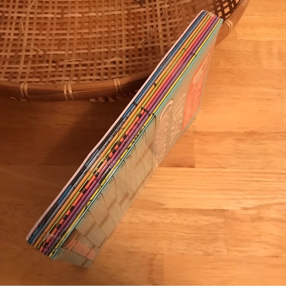 🌻Brain Games Classic Crosswords: 10 Small Crossword Books NEW Sealed - Picture 7 of 10